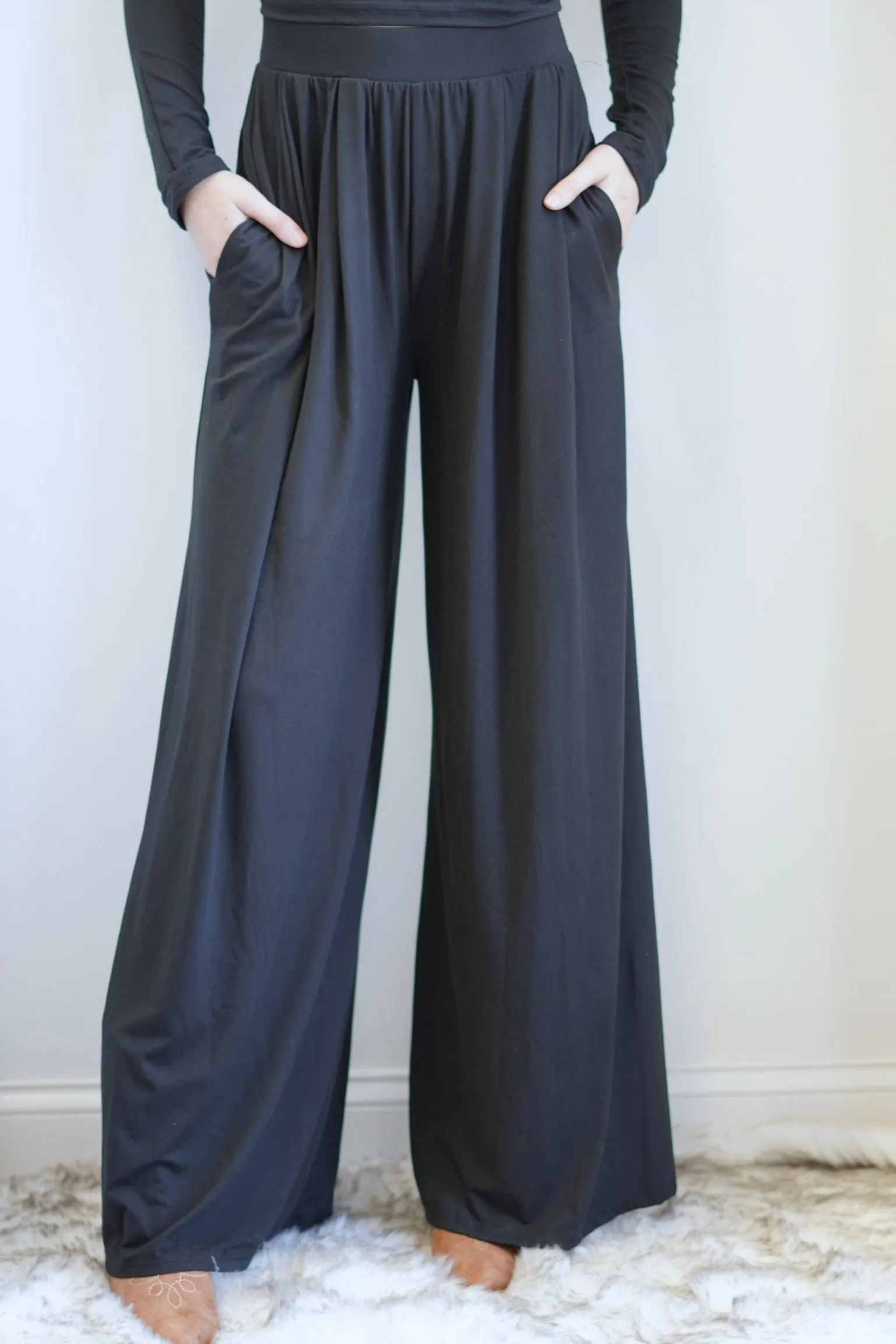 Bailey Basic Black Wide Leg Knit Pants