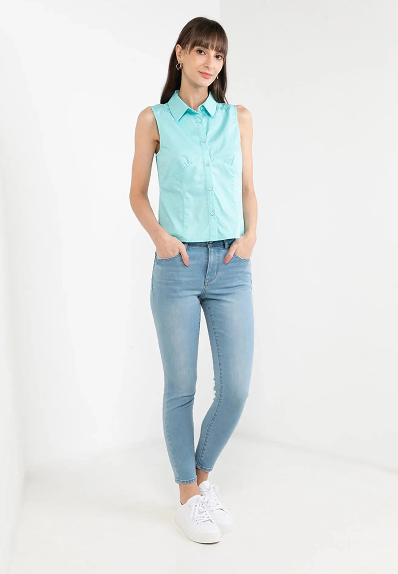 ELLE Apparel Sleeveless Collar Button Up Shirt