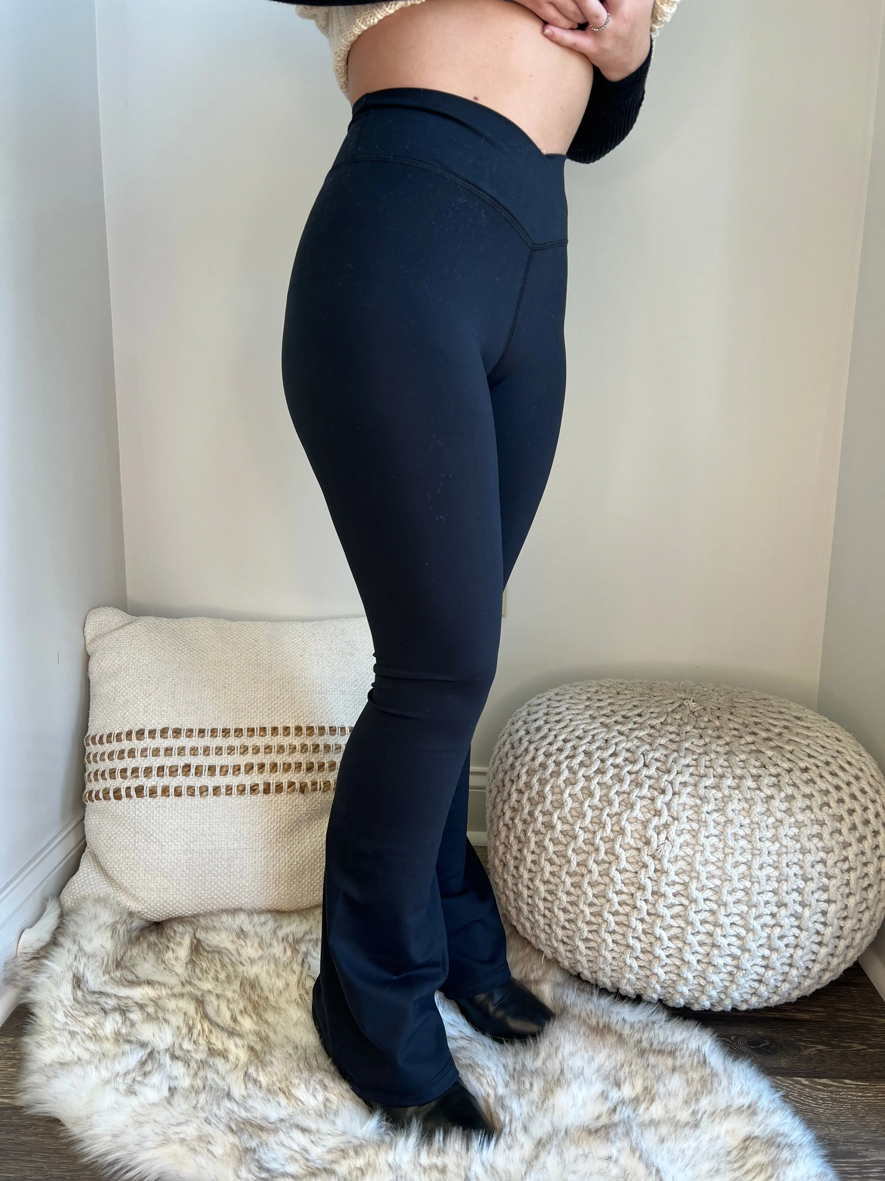 Linda Crossover Flared Yoga Pants (Regular and Lush)