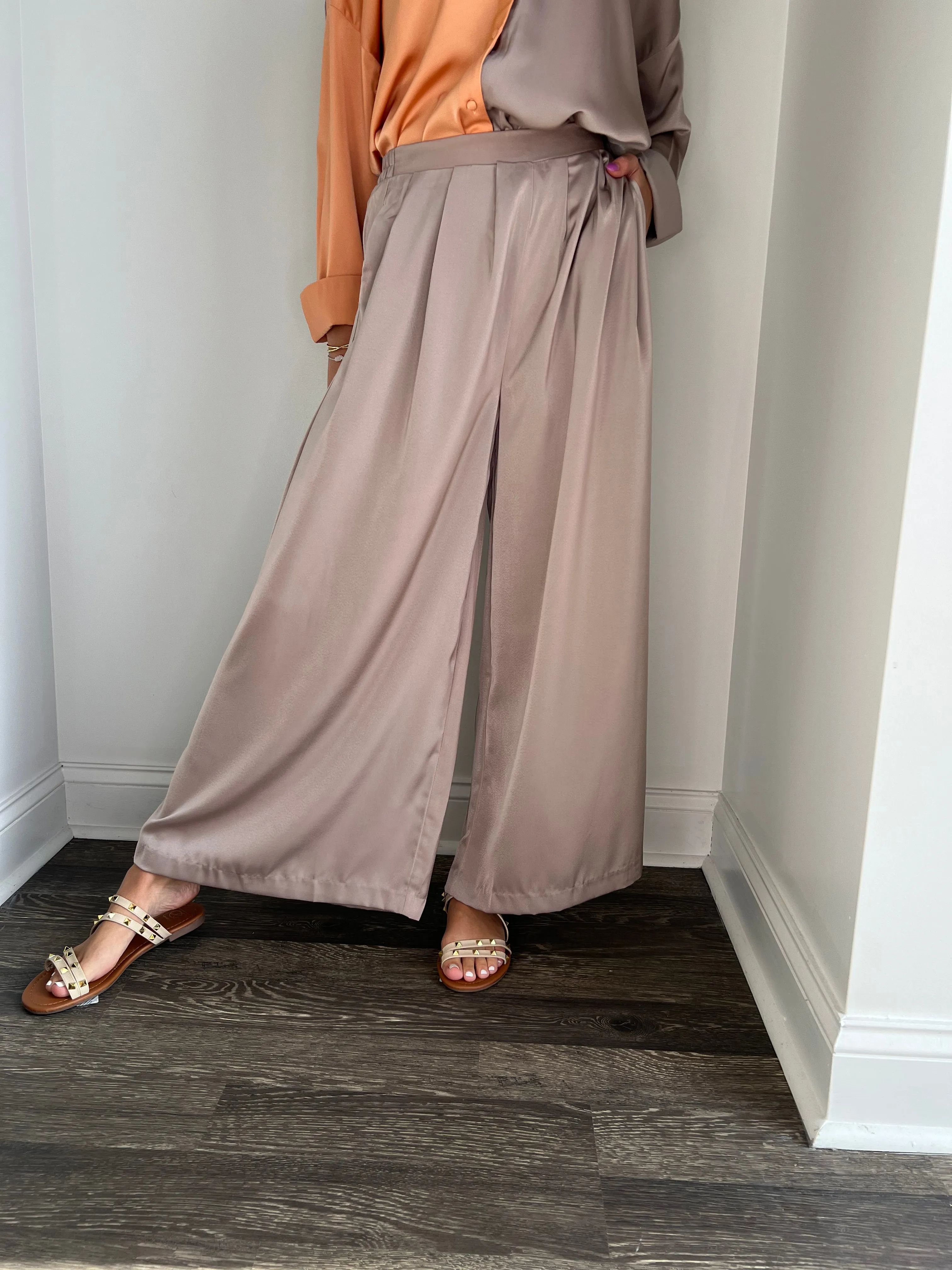 Lyla Satin Wide Leg Pant