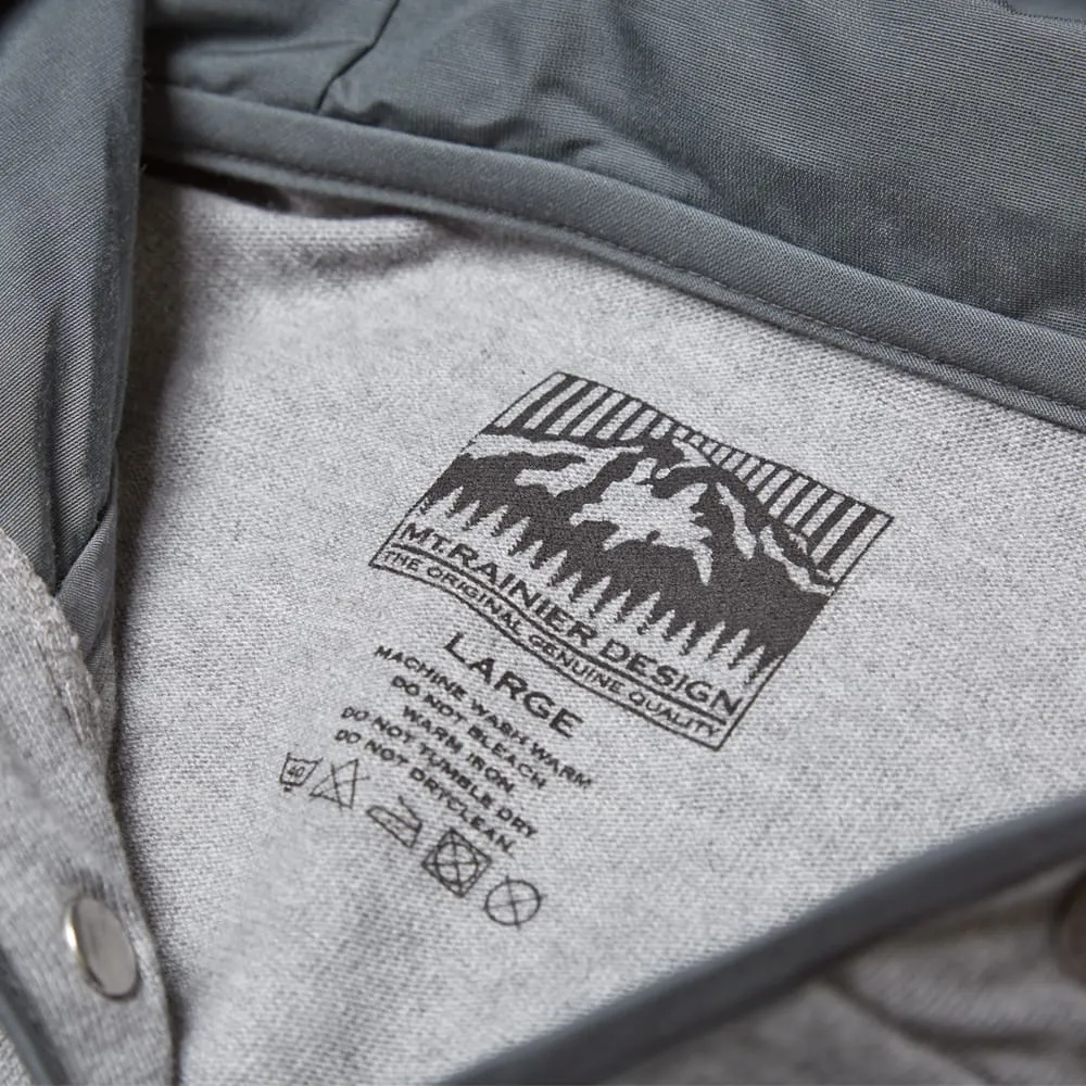 Mt. Rainier Design Pullover Hooded SweatGrey