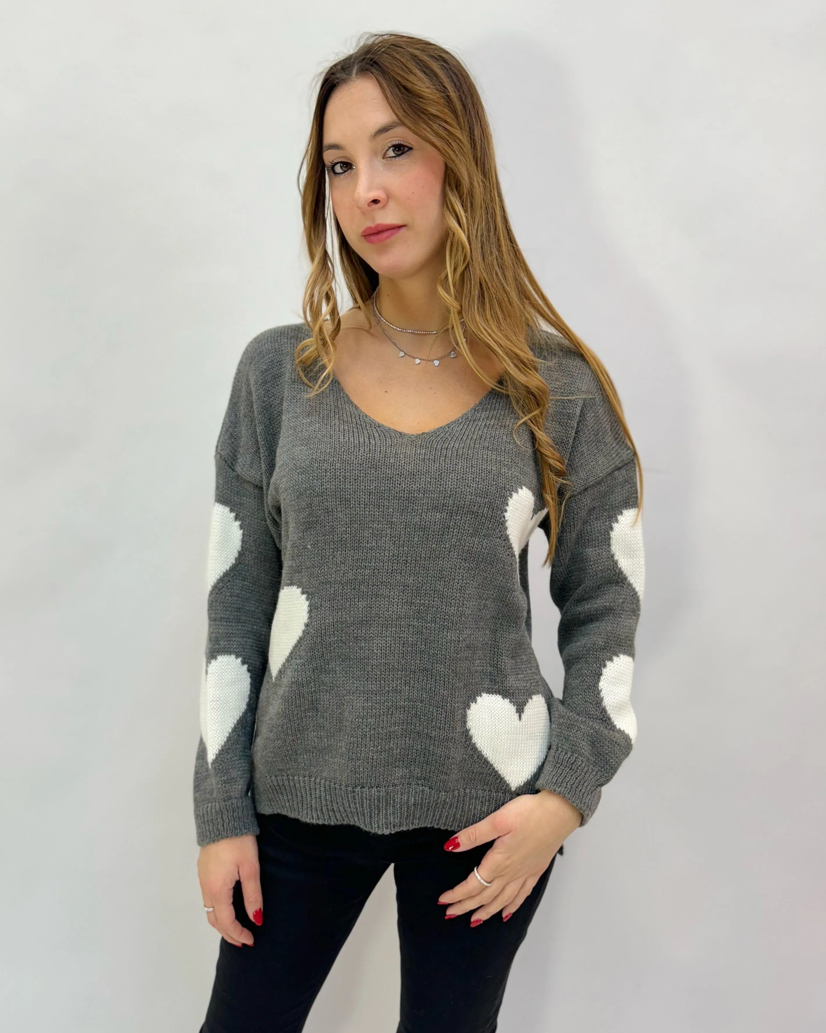 Pullover scollo V con cuori